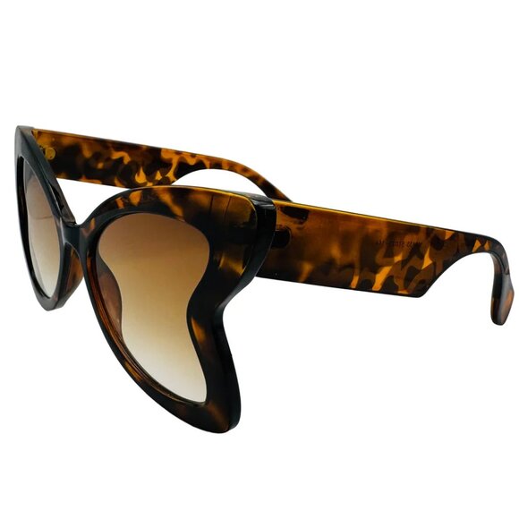 7027 | Tortoise Butterfly Sunglasses - Picture 2 of 5